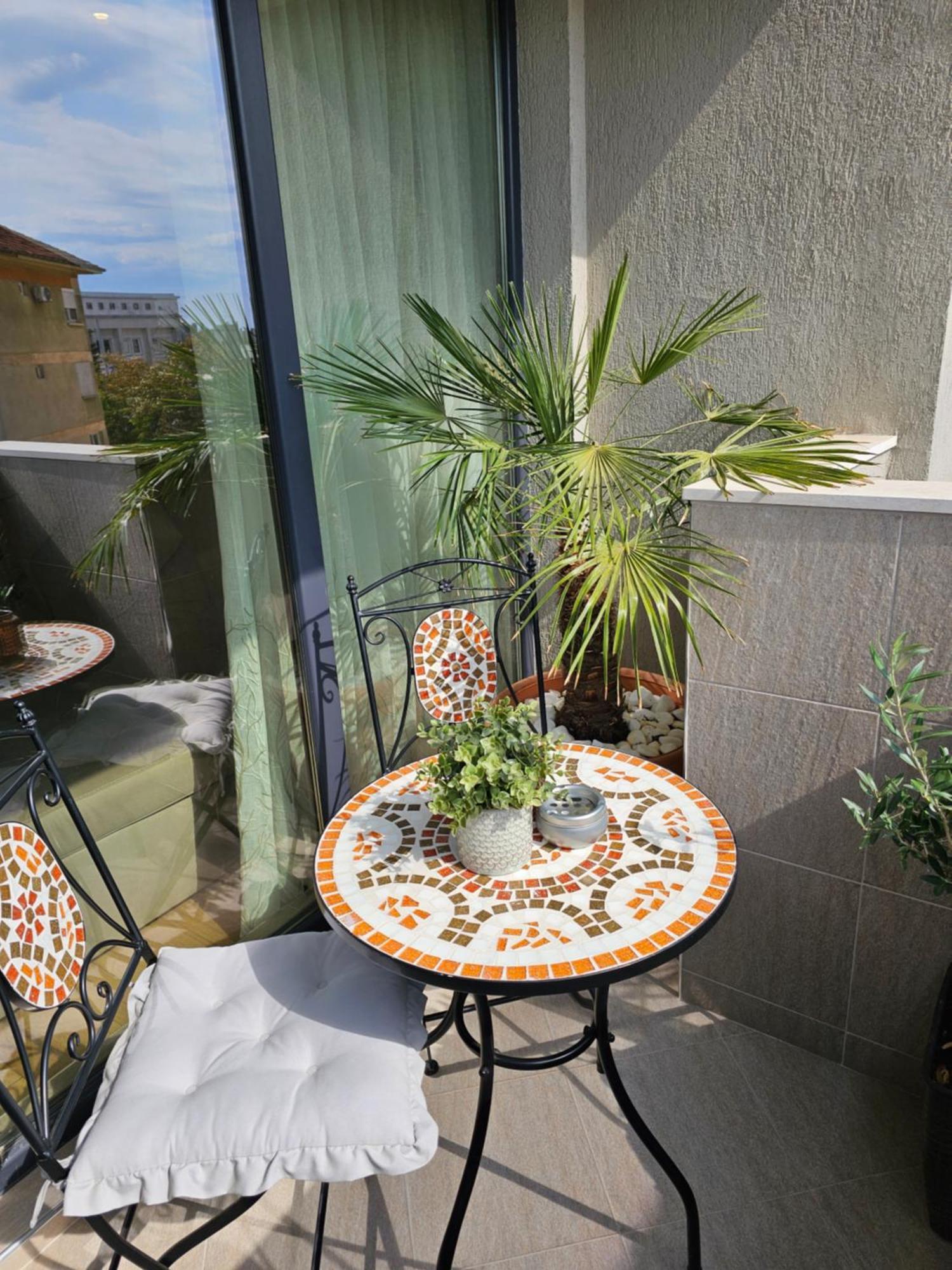 Vazov Apartment Kazanluk Bagian luar foto