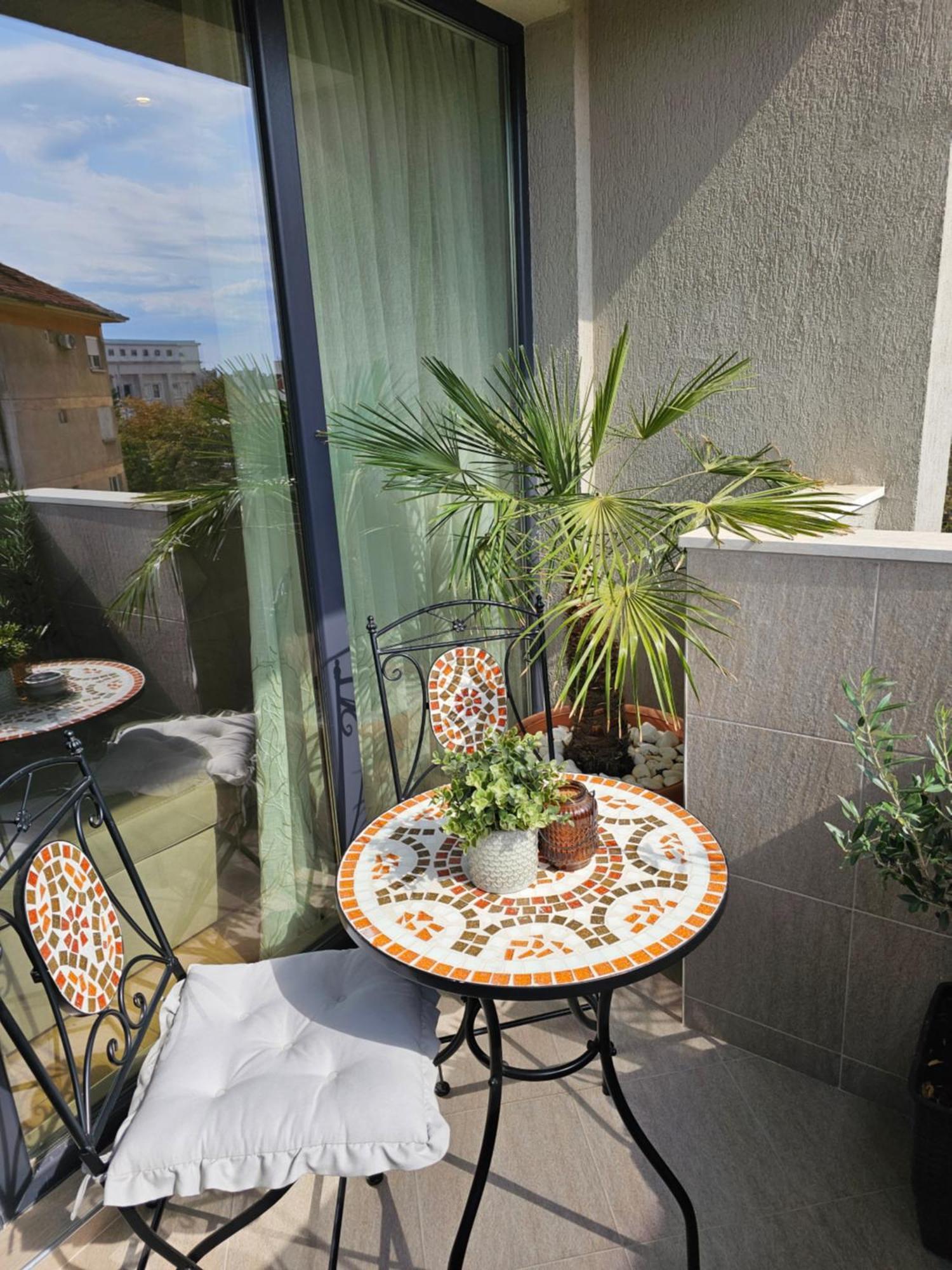 Vazov Apartment Kazanluk Bagian luar foto